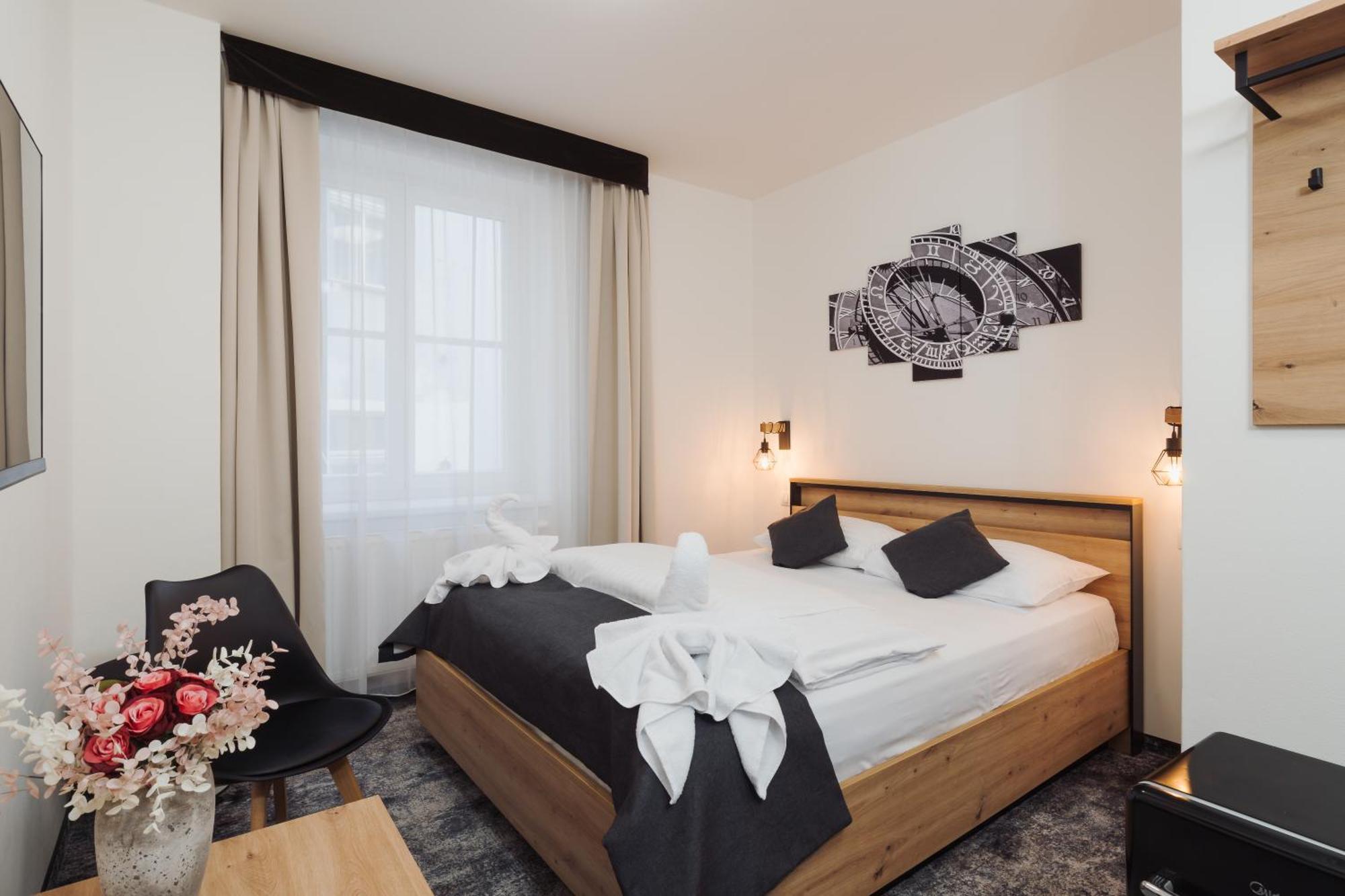 Prague Old Town Liliova Garden Hotel Ngoại thất bức ảnh