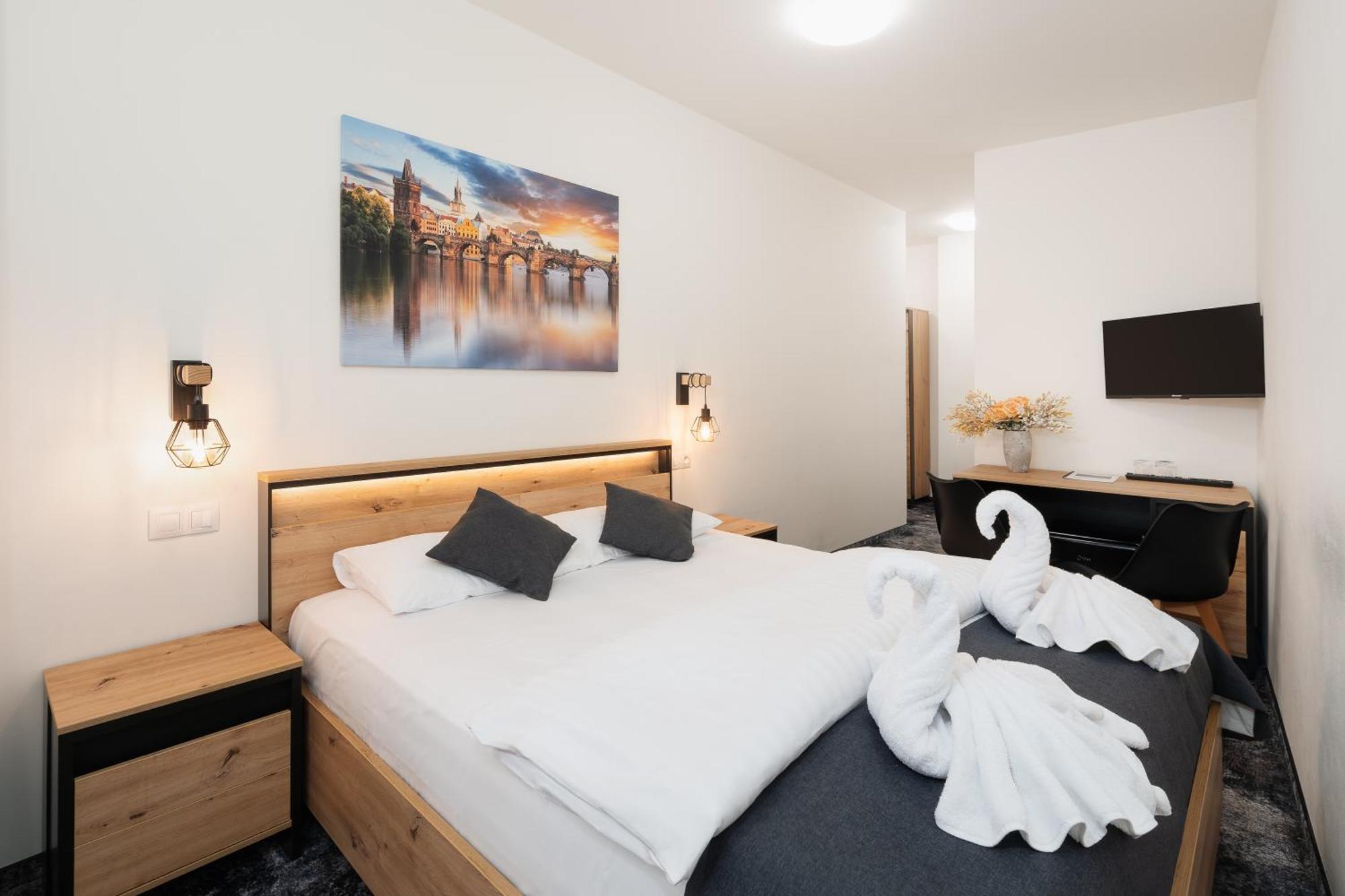 Prague Old Town Liliova Garden Hotel Ngoại thất bức ảnh