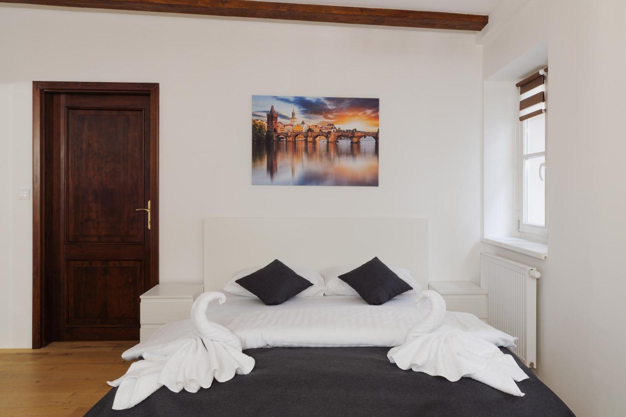Prague Old Town Liliova Garden Hotel Ngoại thất bức ảnh